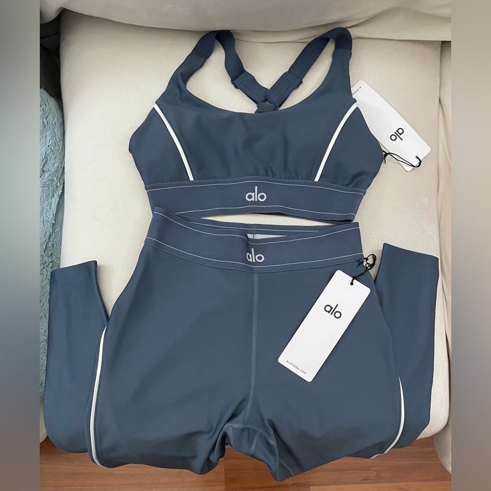 ALO Yoga SET NWT Bluestone White Airlift Suit Up Bra & Airlift Suit Up legging S - Picture 3 of 15